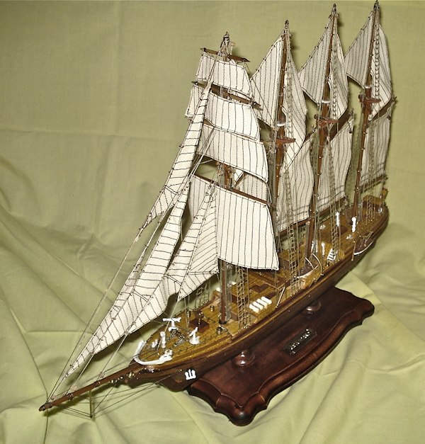 Image of Artesania Latina Juan Sebastian JS Elcano Scale: 1:250