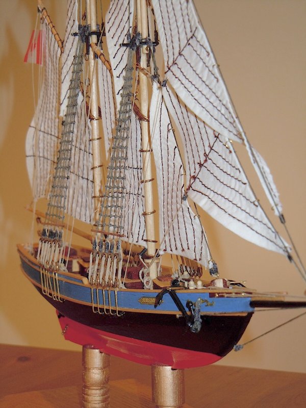 Image of Scale 1:135 Bluenose II Constructo