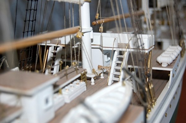 Image of Scale 1:48 J S Elcano Artesania Latina