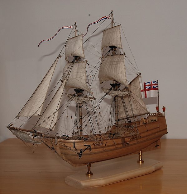 Image of 1:150 Scale Mantua Golden Star by Jan Havel