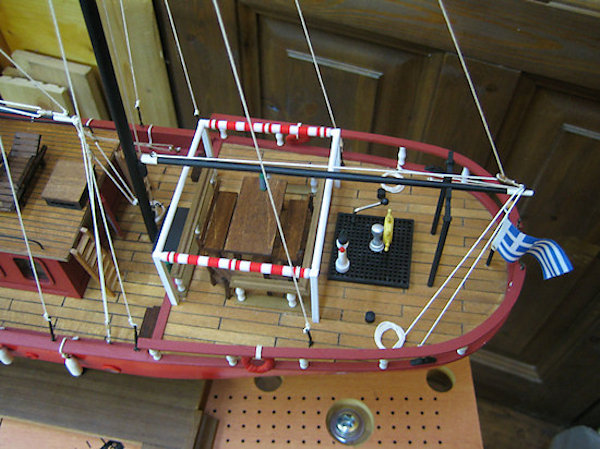 Image of Scale 1:43 Mantua Trotamares: Sailing Motor Yacht